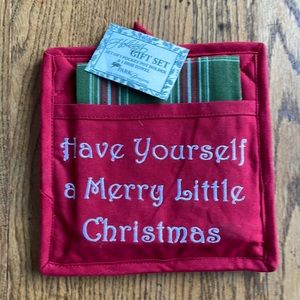 Holiday Towel and Pot Holder Set New and Unused